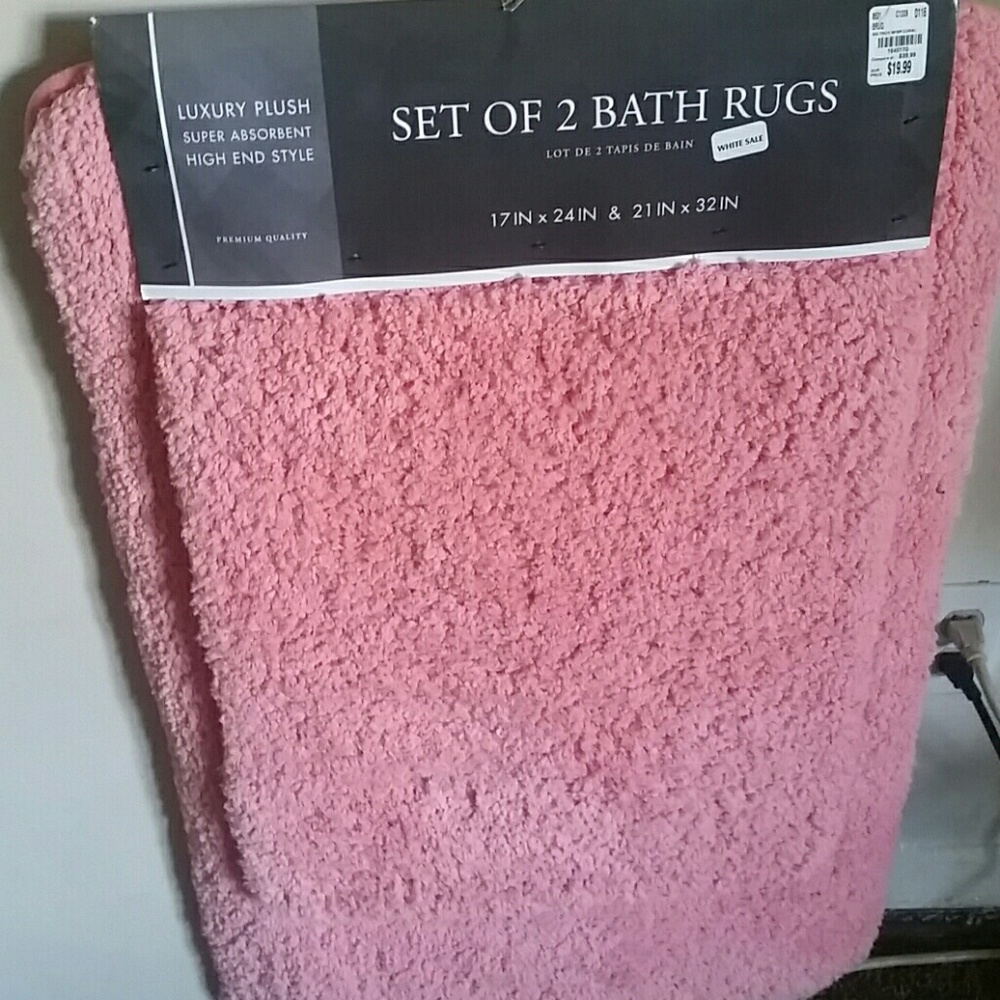 Set of two bath rugs
